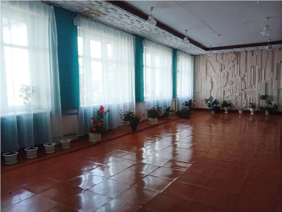 Так теперь выглядит фойе.