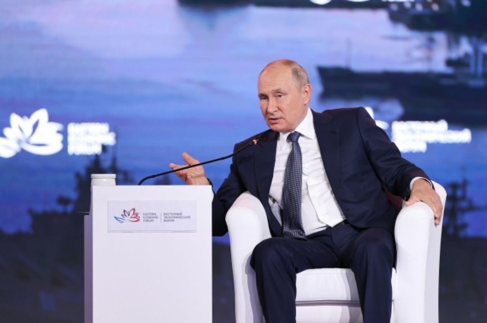 Песков назвал основные темы выступления Путина на ВЭФ