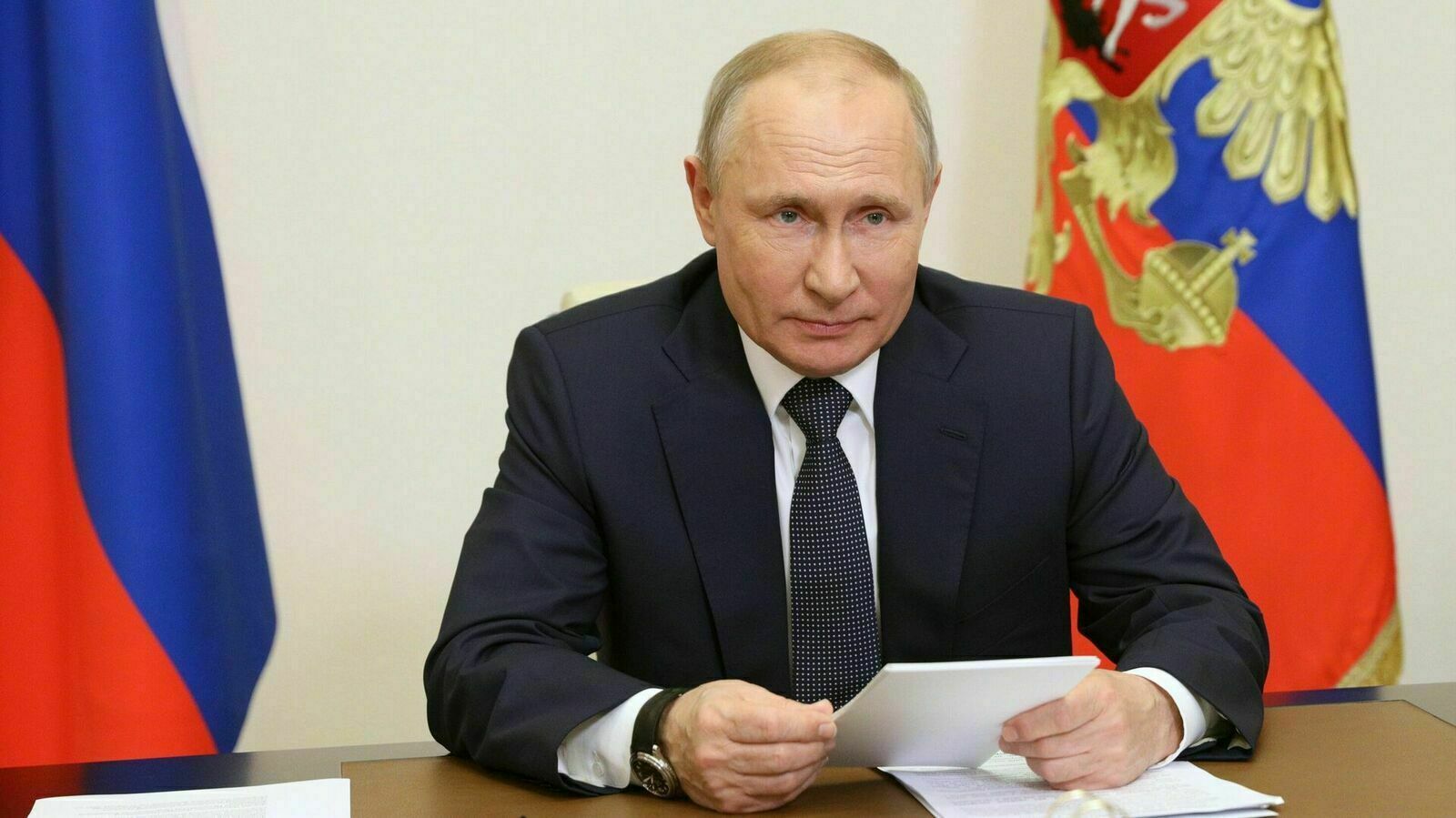 Путин поприветствовал участников закрытия смены-фестиваля проекта "Послезавтра"