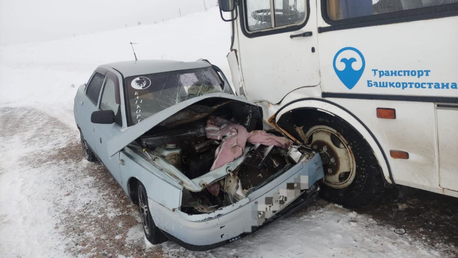 В Башкирии столкнулись «ВАЗ-2110 «и автобус «ПАЗ» с 16 пассажирами: есть пострадавшие