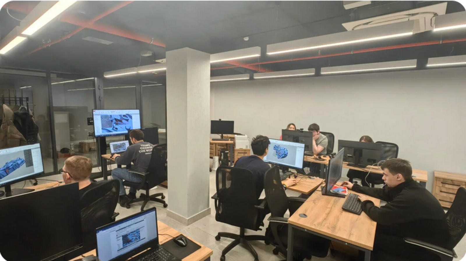 Запустили курсы для инженеров и школьников