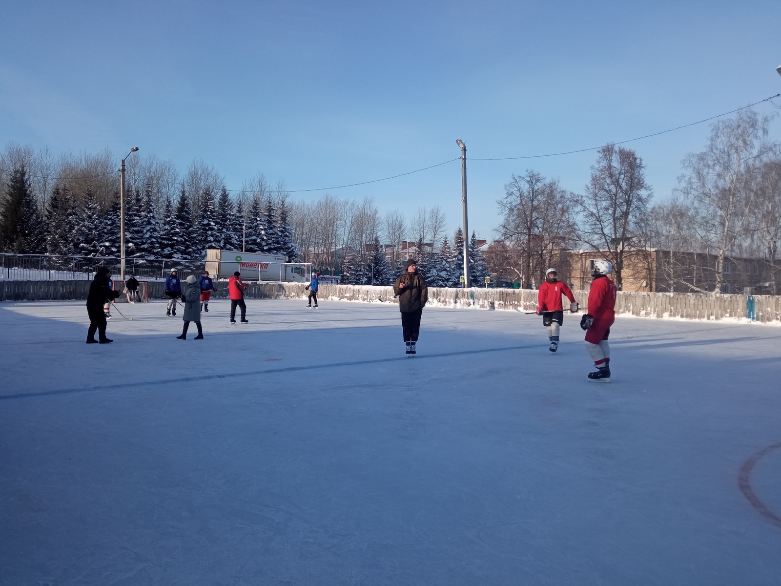 На льду – сильные, смелые!