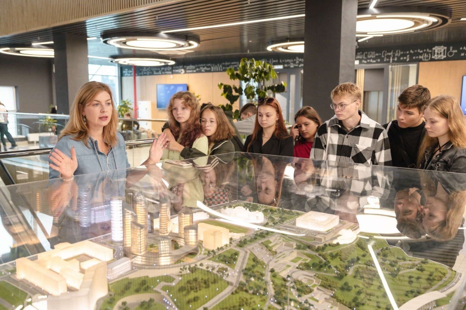 Школьники из Запорожья посетили Уфимский межвузовский кампус