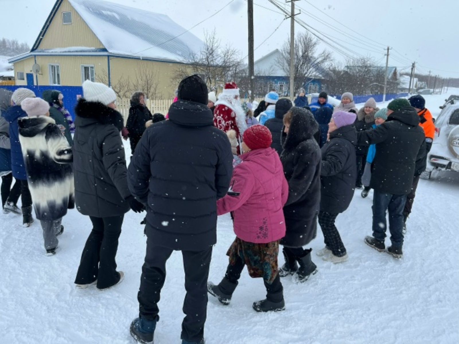 Ауылдарҙа Яңы йыл биҙәктәре