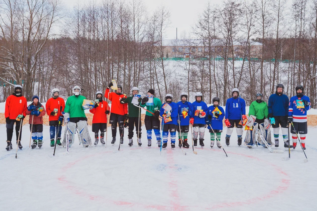 Настало время Зур хоккея!