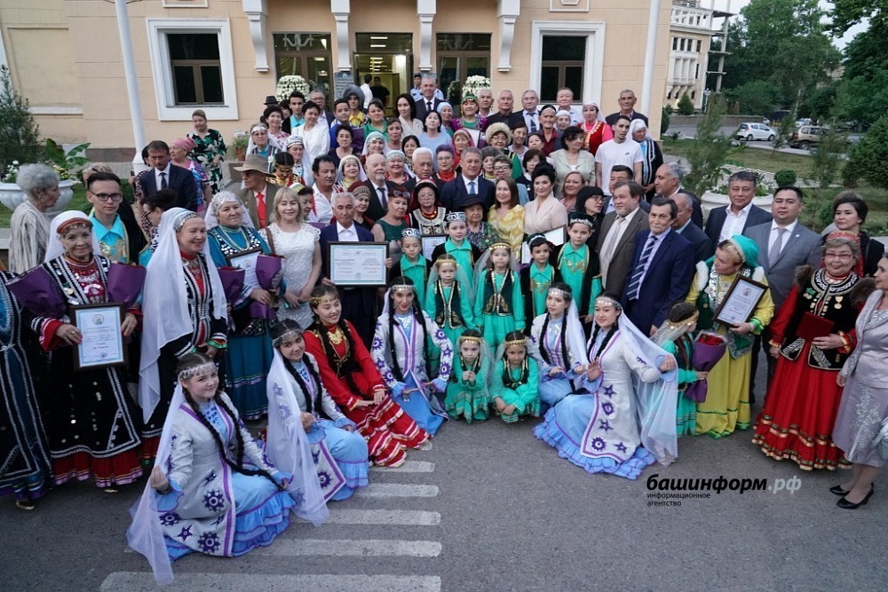 Радий Хабиров в Ташкенте пообщался с соотечественниками, проживающими в Узбекистане